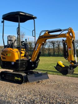 BRAND NEW UNUSED MINI DIGGER 1.6 TON *NO VAT*