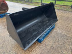 BRAND NEW JCB BUCKET - 7FT 6INCH WIDE