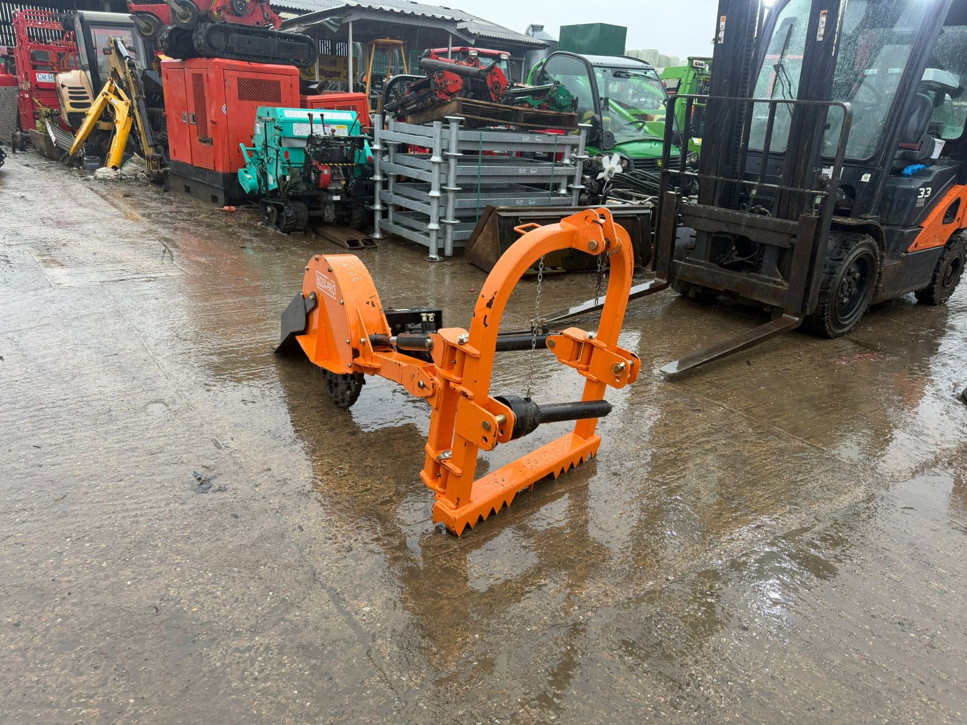 UNUSED HARDLIFE SG24-PRO PTO DRIVEN STUMP GRINDER - Image 3 of 9