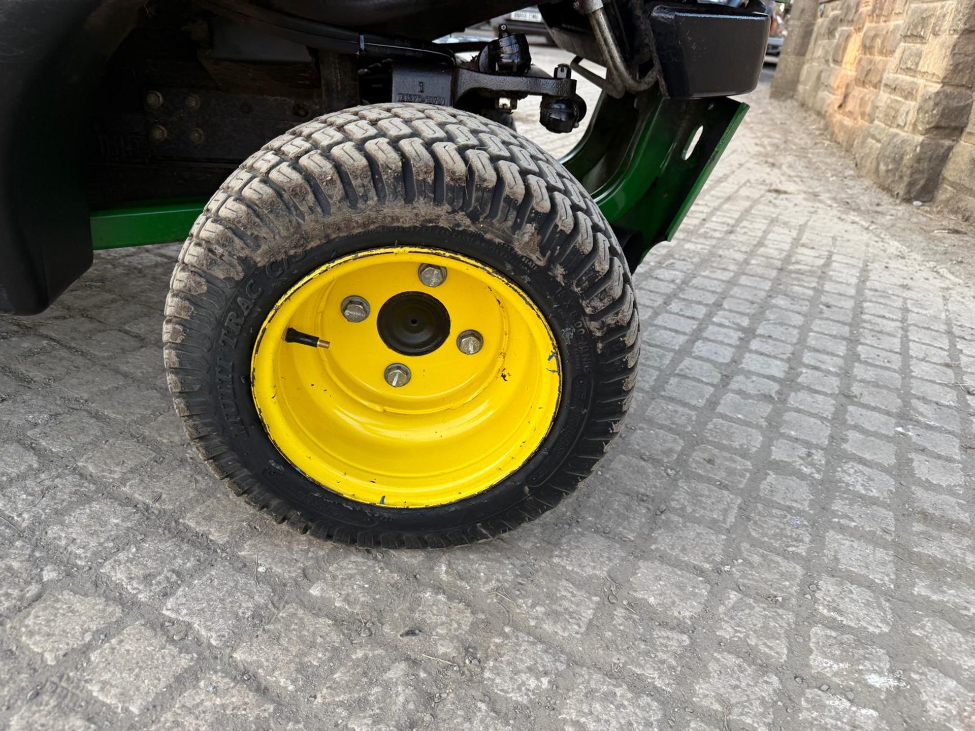 2018 JOHN DEERE 1550 TERRAINCUT 4WD OUTFRONT RIDE ON MOWER WITH JOHN DEERE 60” ROTARY DECK - Image 11 of 11