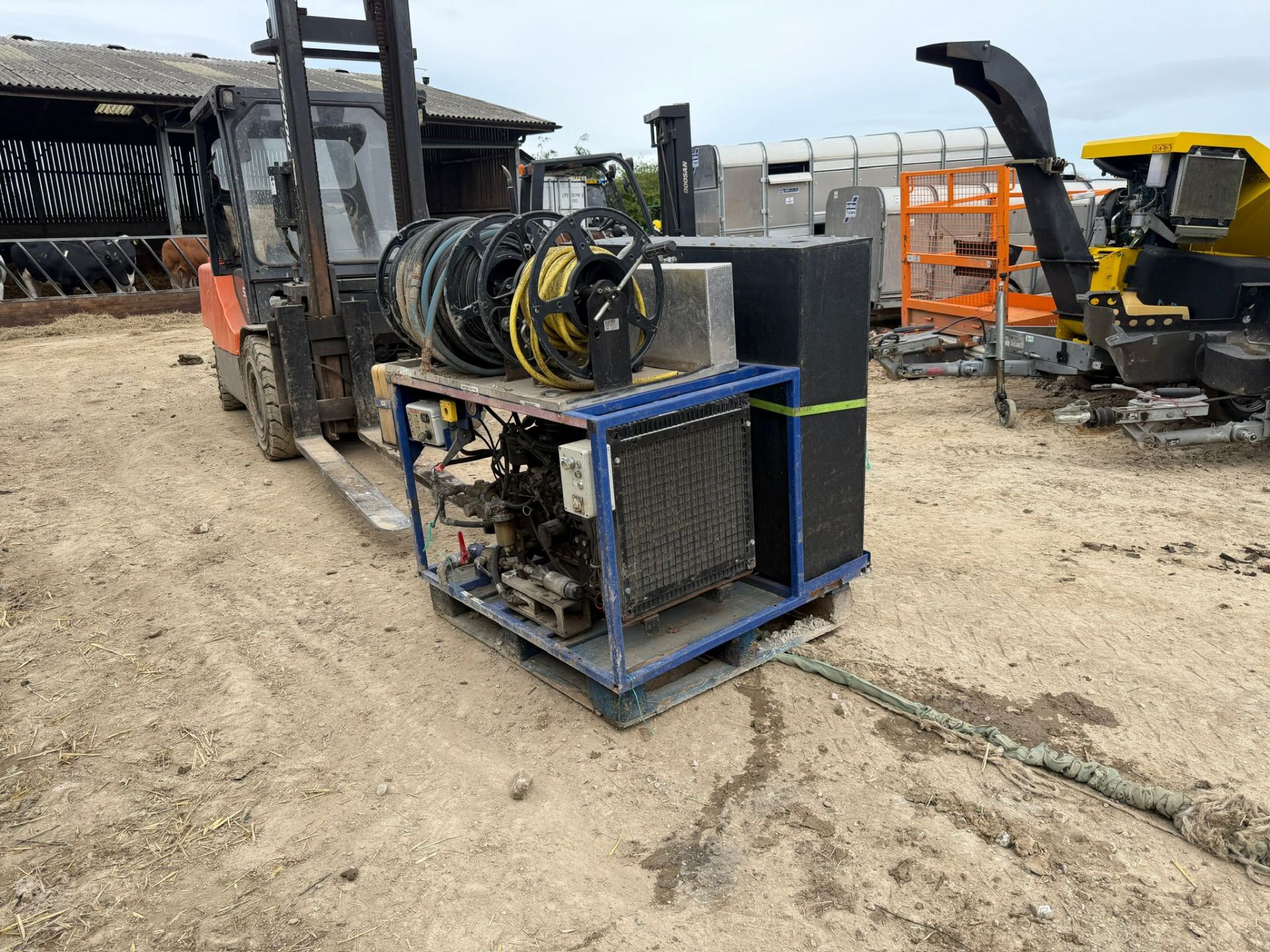 2015 DIESEL 200BAR STATIC PRESSURE WASHER *343 HOURS* - Image 4 of 9