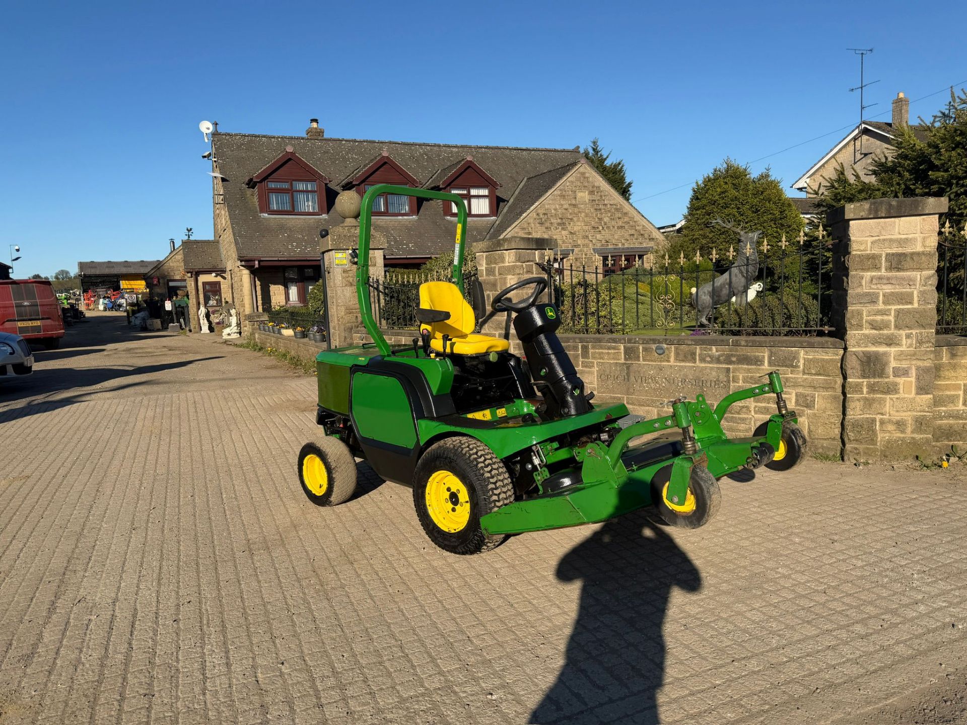 2013/63 JOHN DEERE 1445 4WD OUTFRONT RIDE ON MOWER WITH JOHN DEERE 62” ROTARY DECK - Image 4 of 13