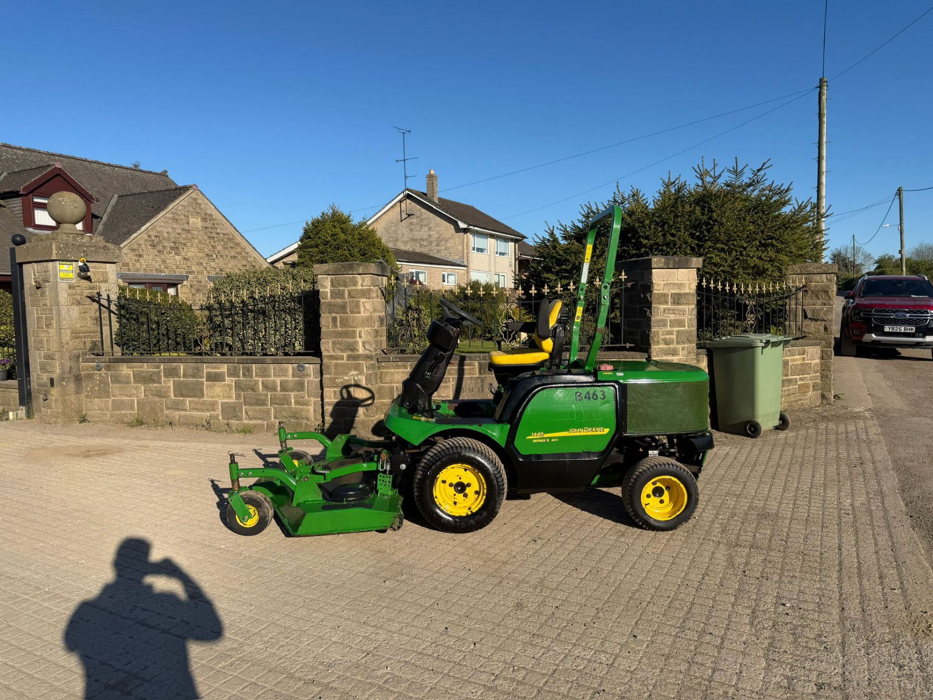 2013/63 JOHN DEERE 1445 4WD OUTFRONT RIDE ON MOWER WITH JOHN DEERE 62” ROTARY DECK - Image 3 of 13