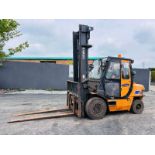 SAMUK SF40D FORKLIFT - C/W PALLET TINES - 9758 HOURS