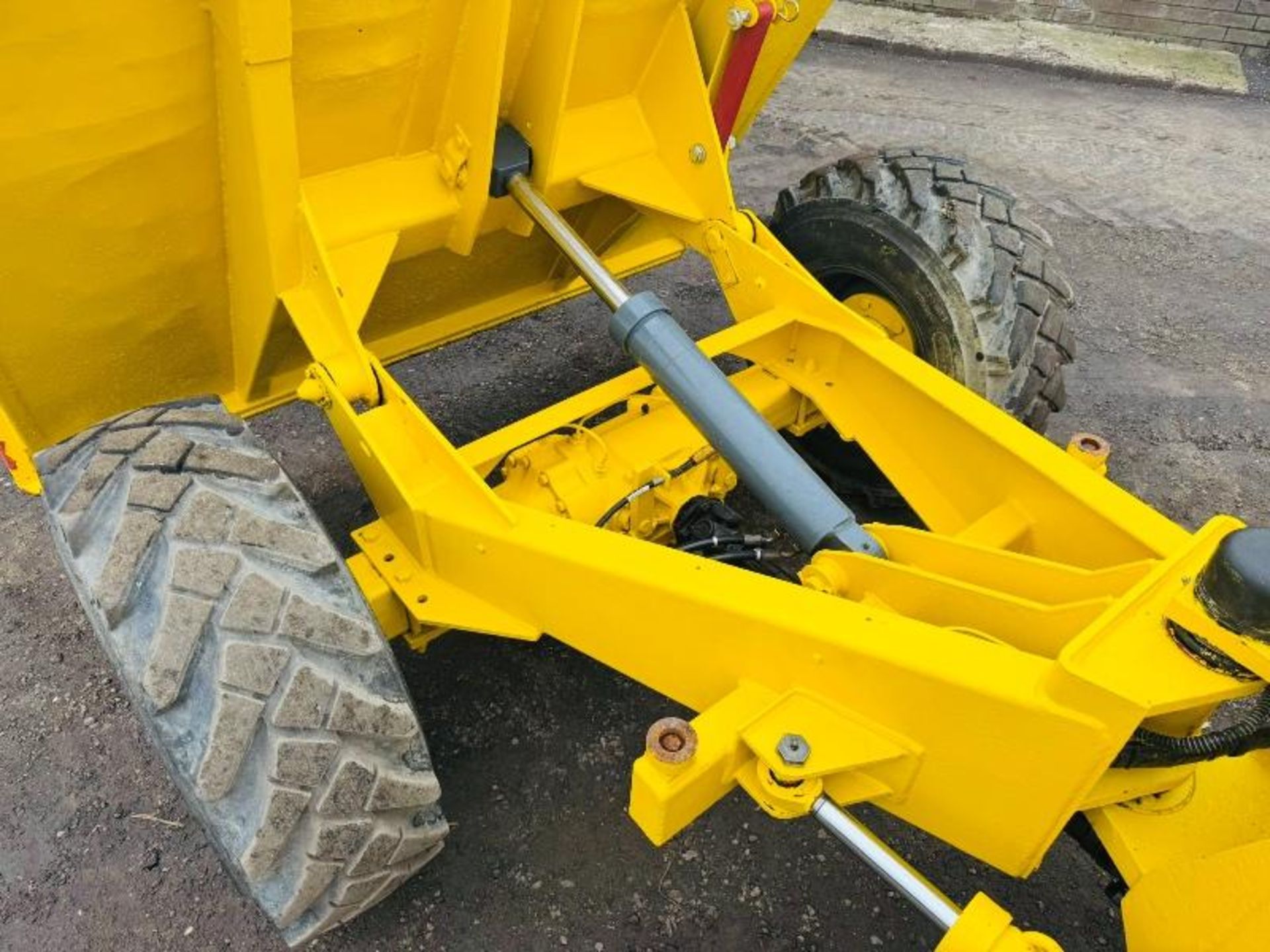 BENFORD DUMPER *C/W LISTER ENGINE* - Image 13 of 14