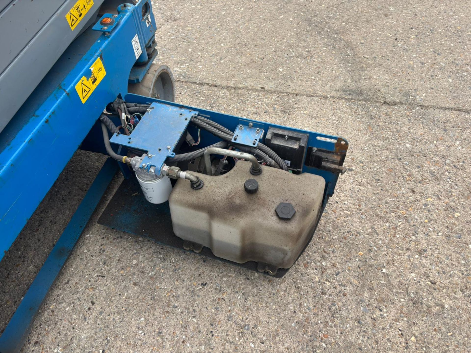 2019 GENIE GS 1932 SCISSOR LIFT - 150 HOURS - Image 13 of 14
