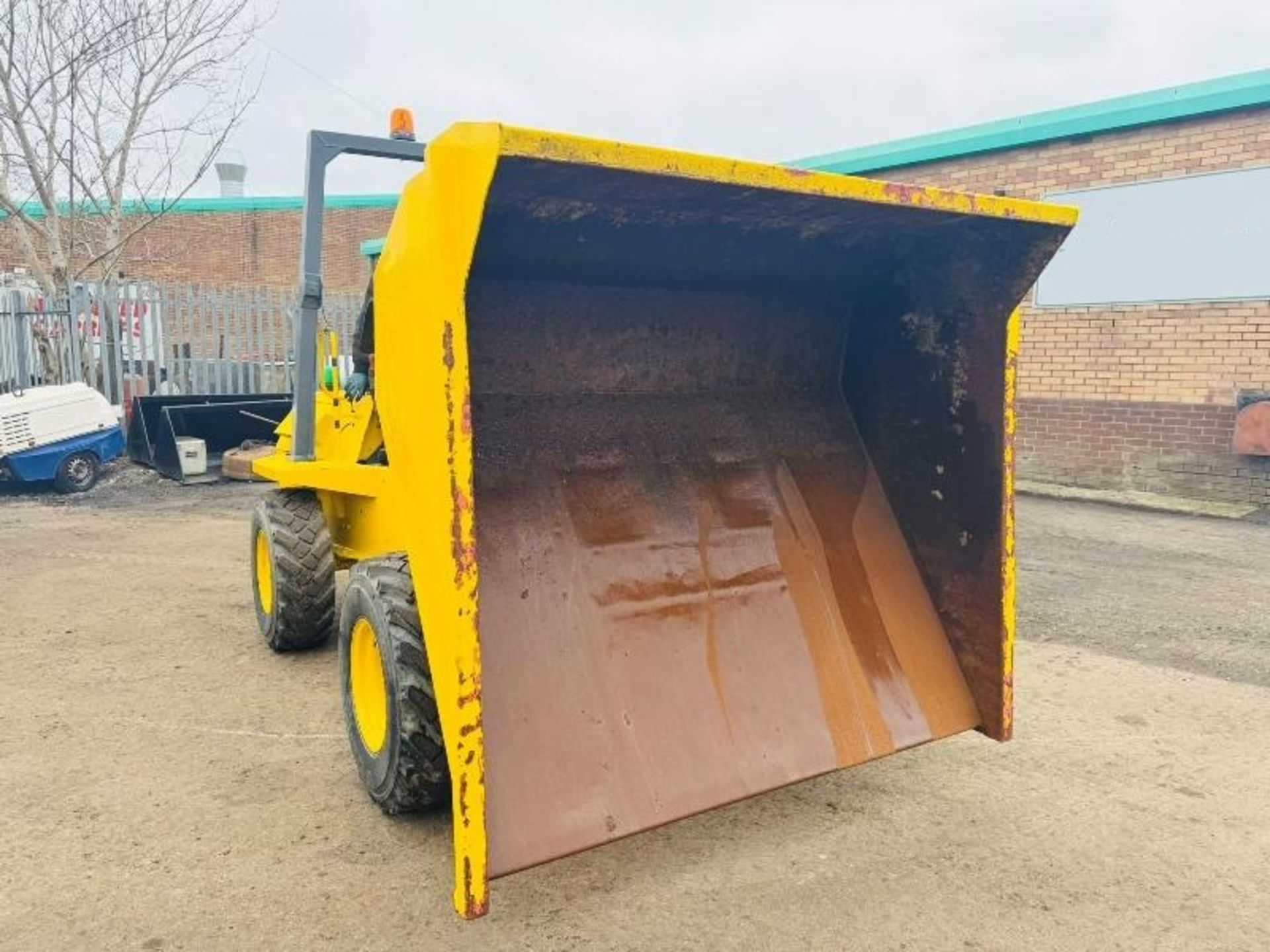 BENFORD DUMPER *C/W LISTER ENGINE* - Image 11 of 14