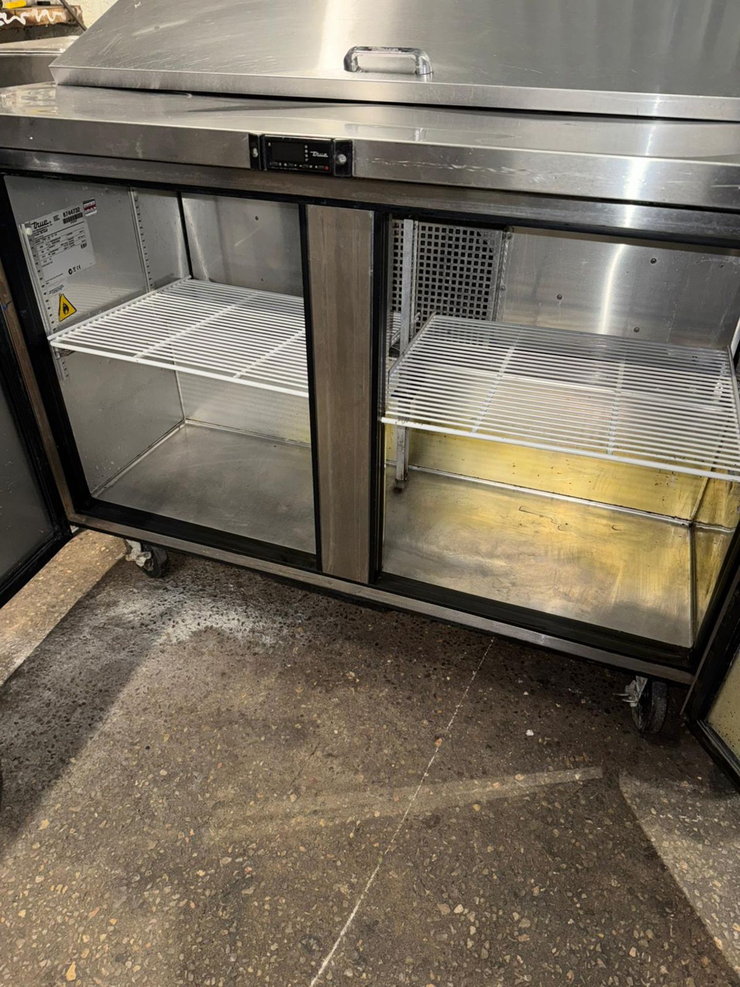 GAMKO DOUBLE DOOR PIZZA PREP FRIDGE - Image 3 of 4
