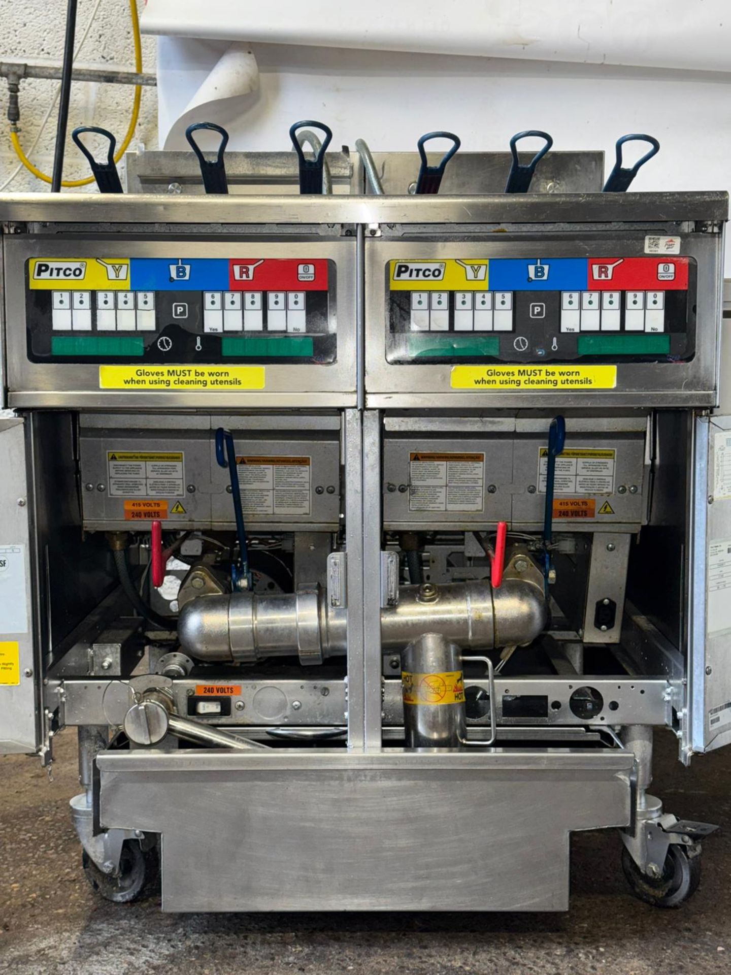 PITCO TWING TANK ELECTRIC 4 BASKET FRYER - Image 5 of 6