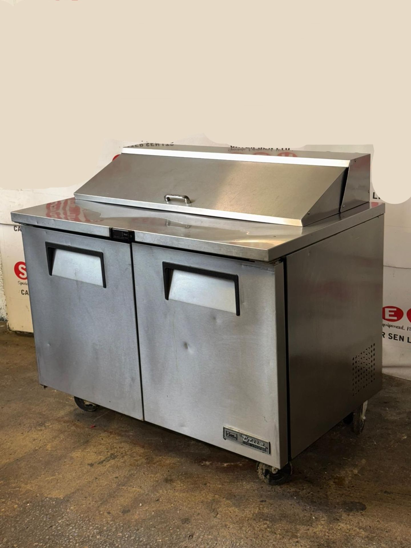 GAMKO DOUBLE DOOR PIZZA PREP FRIDGE