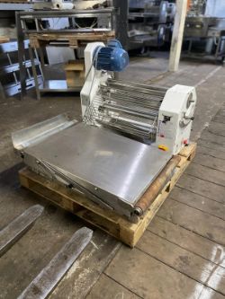 FERNETO DOUGH SHEETER