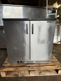 GAMKO DOUBLE DOOR UNDERCOUNTER/BAR FRIDGE