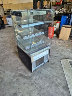 FLOOR STANDING DISPLAY FRIDGE