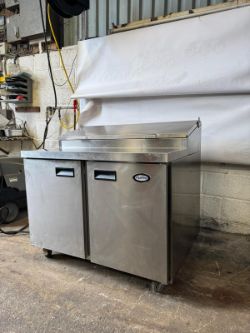FOSTER PIZZA PREP DOUBLE DOOR FRIDGE