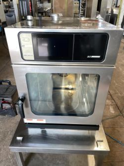 MKN JLA SPACE SAVER COMBI OVEN