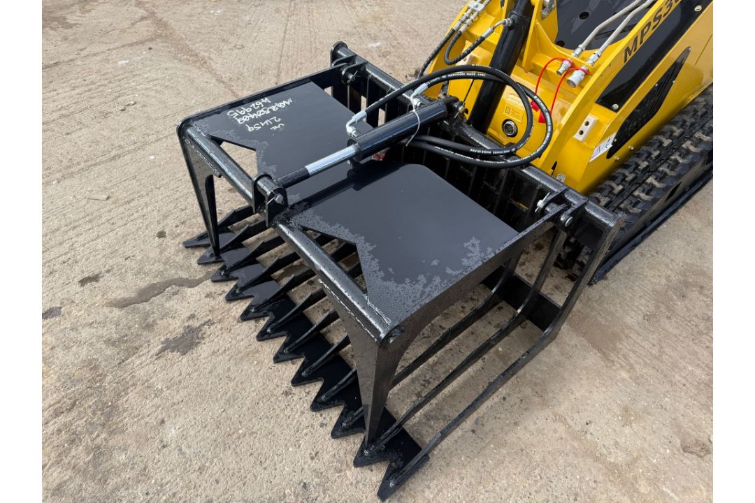 NEW/UNUSED 2025 CAPTOK 44? HYDRAULIC MINI SKIDSTEER MUCK/LOG GRAB - Image 6 of 10