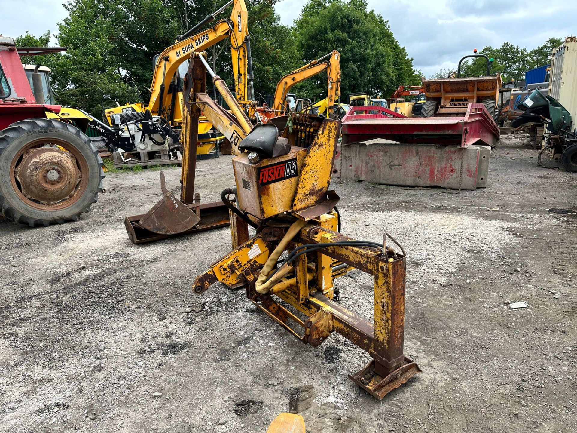 FOSTER D3 BACKHOE LOADER - SWING BOOM - Image 5 of 13