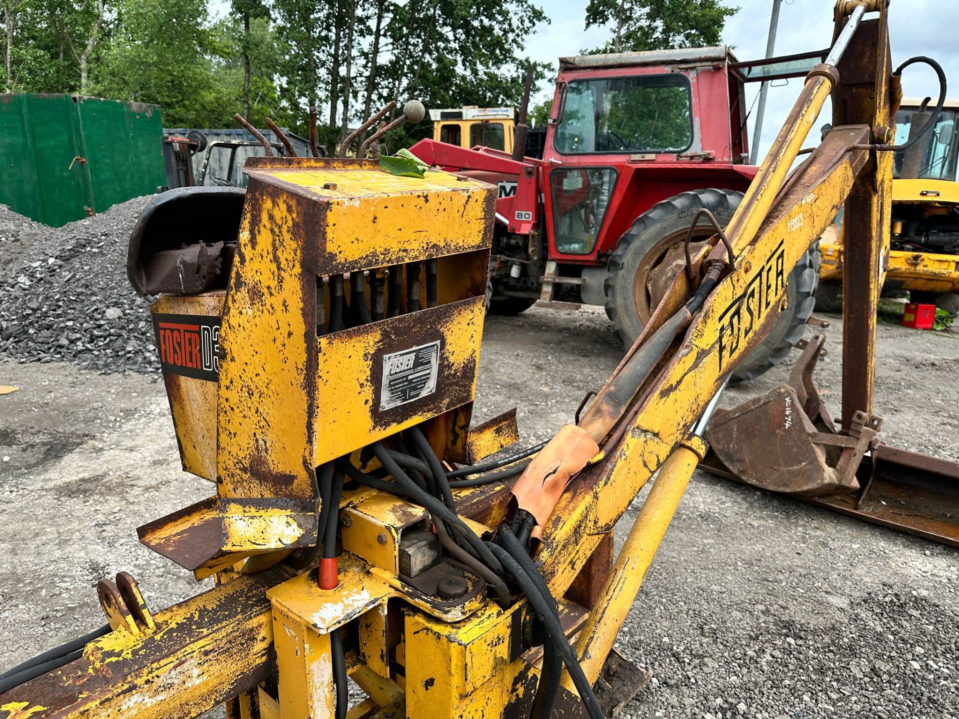 FOSTER D3 BACKHOE LOADER - SWING BOOM - Image 3 of 13