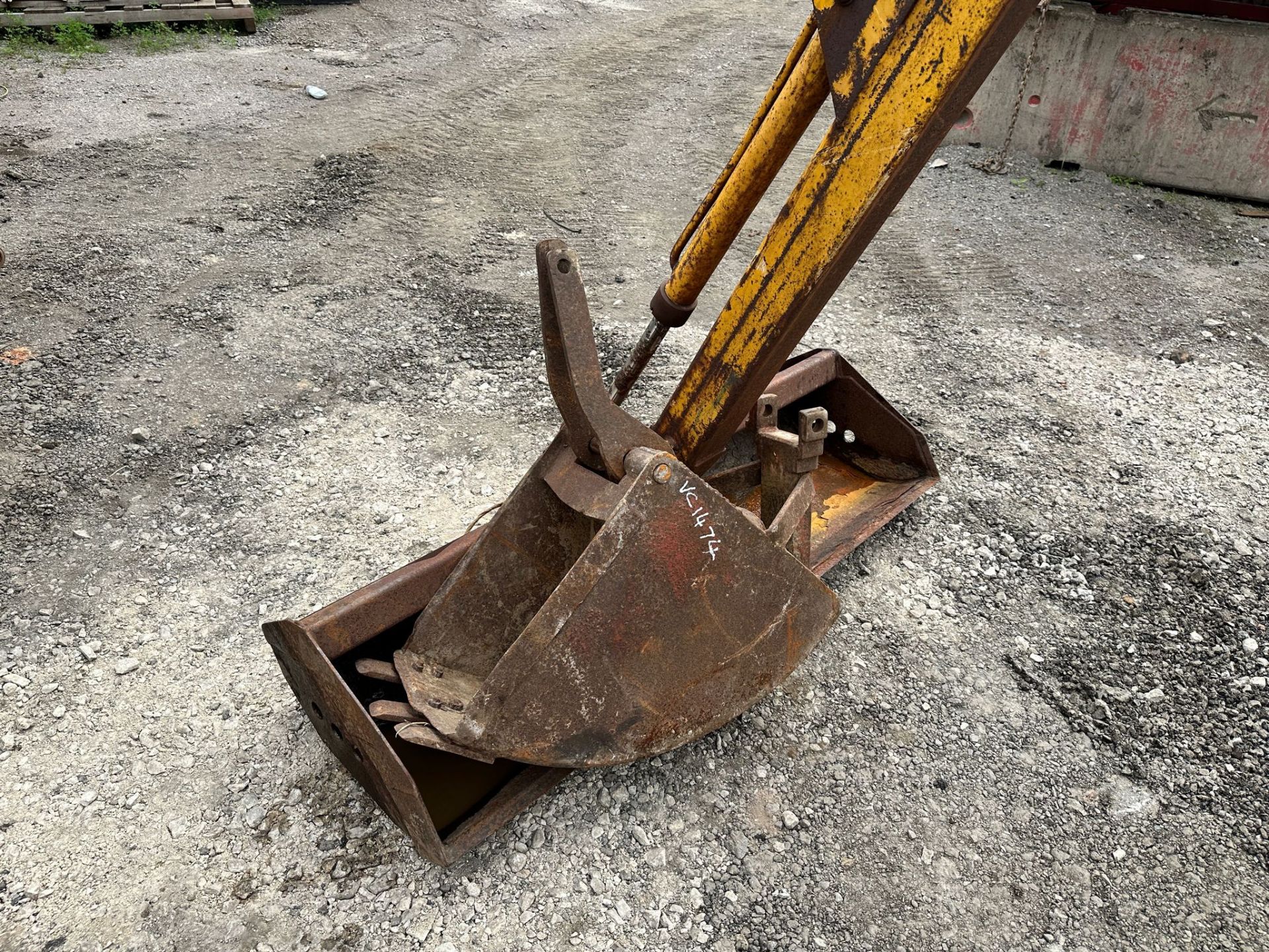 FOSTER D3 BACKHOE LOADER - SWING BOOM - Image 13 of 13