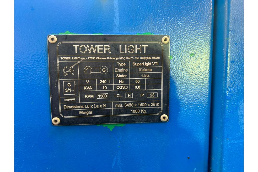 SUPER LIGHT VT1 SINGLE AXLE LIGHTING TOWER WITH BUILT IN GENERATOR - Image 12 of 12