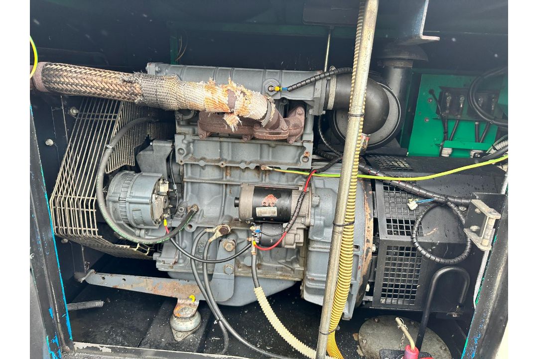 2008 GENSET MGZ 20/20/15 20KVA DIESEL SINGLE AXLE TOWBEHIND GENERATOR - Image 15 of 15