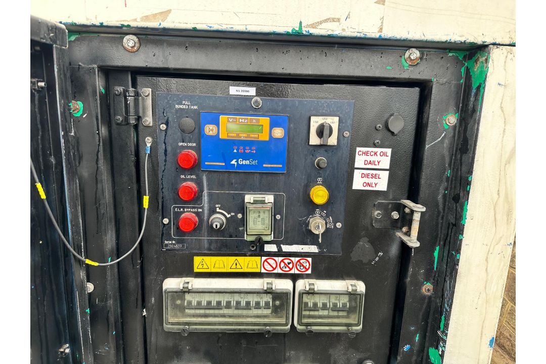 2008 GENSET MGZ 20/20/15 20KVA DIESEL SINGLE AXLE TOWBEHIND GENERATOR - Image 10 of 15