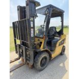CATERPILLAR 2.5 TONNE DIESEL FORKLIFT TRUCK - CONTAINER SPEC