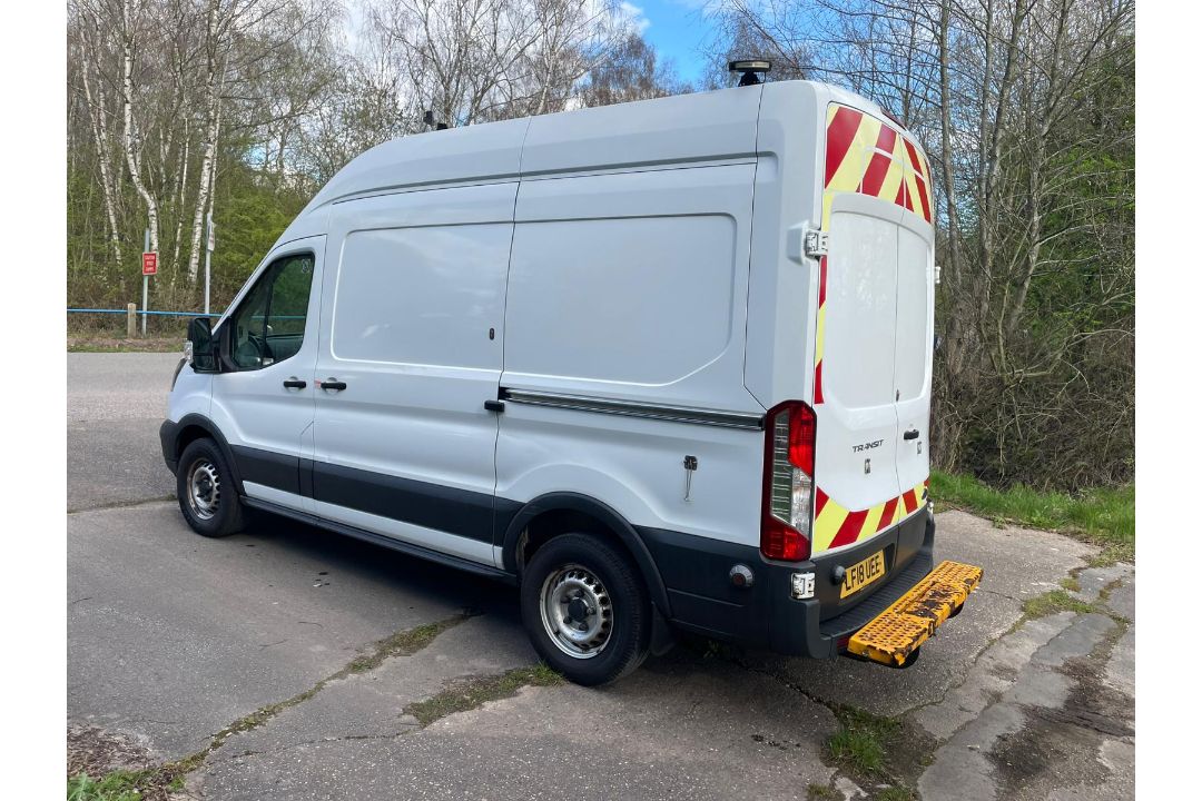 2018 18 FORD TRANSIT 350 PANEL VAN - 69K MILES - HEATED SEATS - EX BT - *NO VAT* - Image 7 of 19
