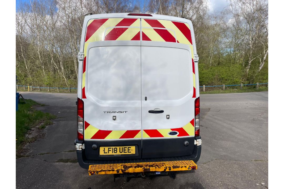2018 18 FORD TRANSIT 350 PANEL VAN - 69K MILES - HEATED SEATS - EX BT - *NO VAT* - Image 6 of 19