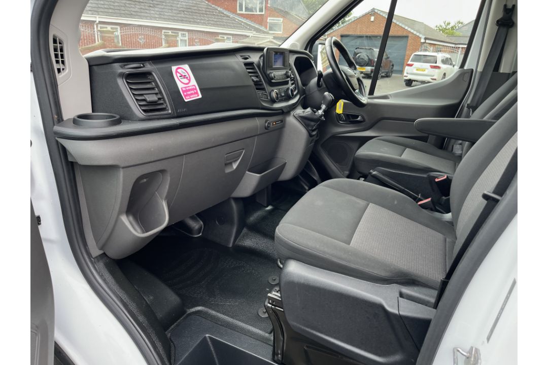 2020 20 FORD TRANSIT 460 TREND ECOBLUE MINIBUS - 35K MILES -17 SEATS - EX CADETS *NO VAT* - Image 8 of 22