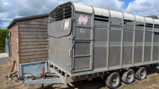 1 X USED INDESPENSION 14FT CATTLE TRAILER - TRI-AXLE 2013