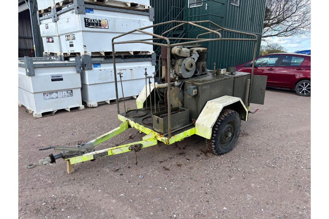 EX ARMY GENERATOR - Image 1 of 10