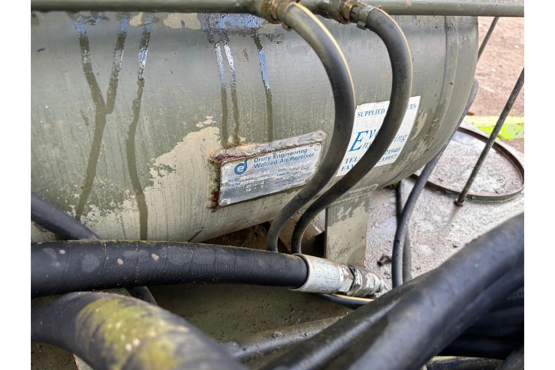 EX ARMY GENERATOR - Image 10 of 10