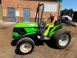 DEUTZ 4WD COMPACT TRACTOR *C/W REAR LINKAGE* *3378 HOURS*