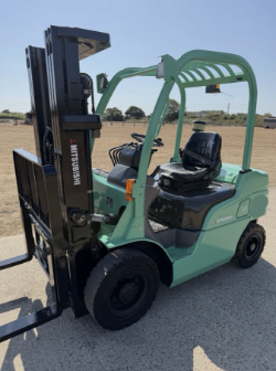 MITSUBISHI 2.5 TONNE DIESEL FORKLIFT TRUCK - CONTAINER SPEC