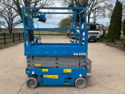 2019 GENIE GS 1932 SCISSOR LIFT - 150 HOURS