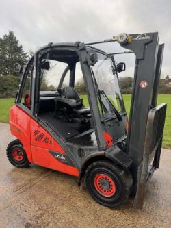 LINDE FORKLIFT TRUCK
