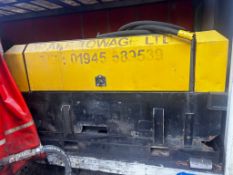 INGERSOLL RAND AIR COMPRESSOR 280 CFM WITH DOORS - 4200 HOURS