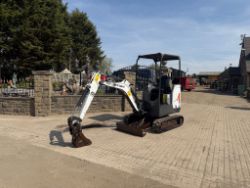 2018 BOBCAT E17 MINI EXCAVATOR - 2273 HOURS!