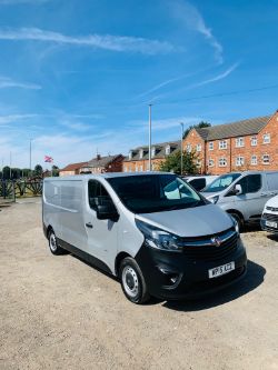 2015 15 VAUXHALL VIVARO 2900 CDTI ECOFLEX PANEL VAN - 145K MILES - LWB - AIR CON *NO VAT*