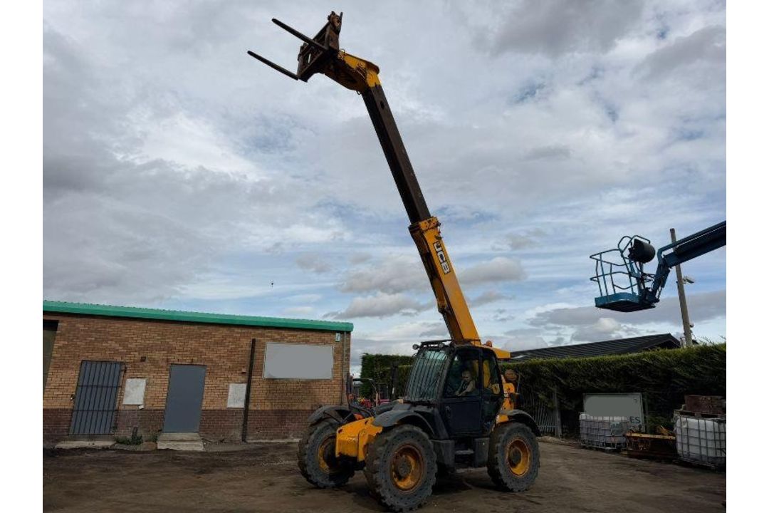 JCB 560-80 WASTE MASTER TELEHANDLER*C/W PALLET TINES* - Image 5 of 20