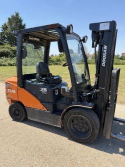 2020DOOSAN 3.5 TONNE DIESEL FORKLIFT TRUCK - CONTAINER SPEC