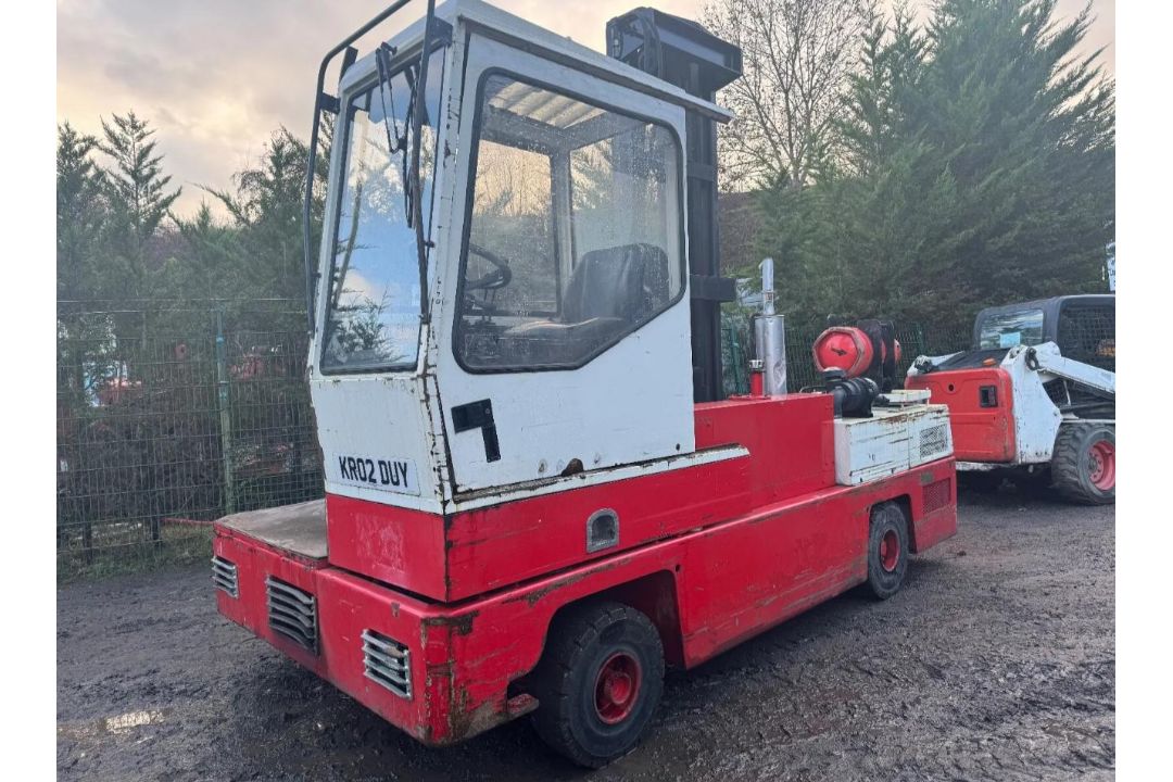 BP HT35KU 3.5 TON SIDE LOADER FORKLIFT - Image 4 of 9