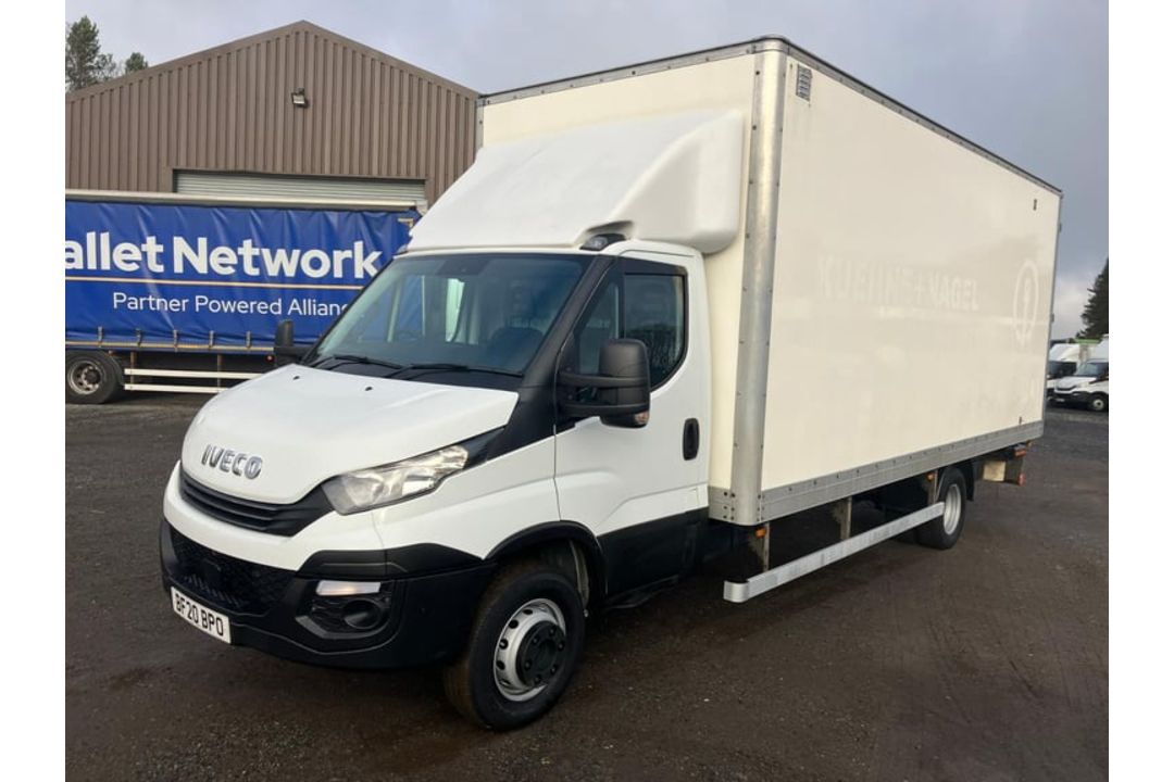 2020 IVECO DAILY 72-180 20FT BOX WITH UNDER FLOOR TAIL LIFT *262K MILES* AIR CON* - Image 2 of 13