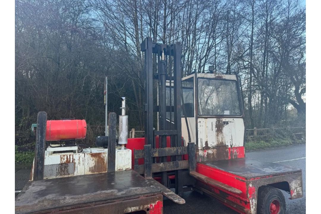 BP HT35KU 3.5 TON SIDE LOADER FORKLIFT - Image 7 of 9