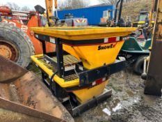 SNOWEX VEE PRO 3000 SALT/GRIT SPREADER