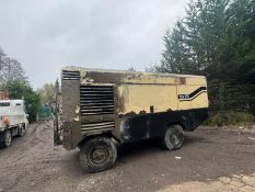 INGERSOLL RAND 12/235 830CFM DIESEL TOWBEHIND COMPRESSOR