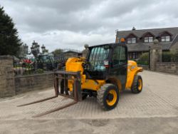 2012 JCB 520-40 2 TON DIESEL TELESCOPIC TELEHANDLER WITH FORKS