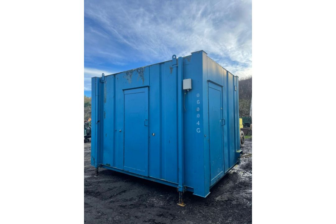CONTAINER TOILET BLOCK WITH PRIVATE TOILET - Image 1 of 5