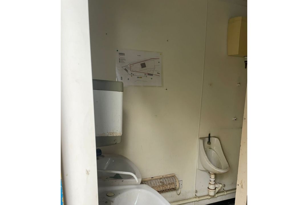 CONTAINER TOILET BLOCK WITH PRIVATE TOILET - Image 5 of 5